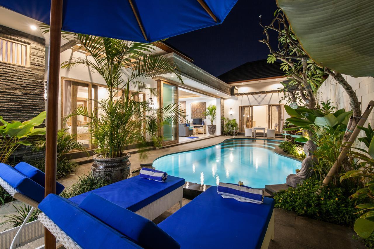 Ambermoon Villa 2 Seminyak Exterior foto